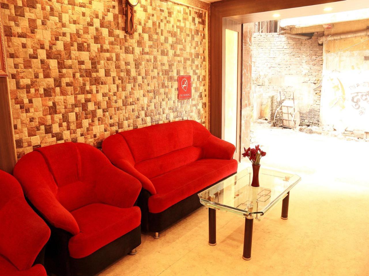 Hotel Oyo Howrah Station Dobson Lane 3*